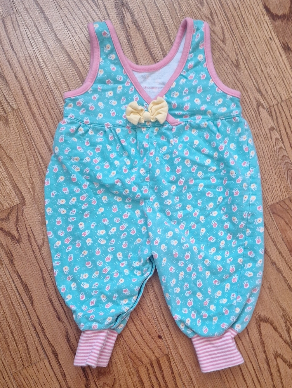 Vintage Gymboree Rainbow Tag Pastel Blue Sleeveless Onesie Infant Pink Flowers - Picture 3 of 7